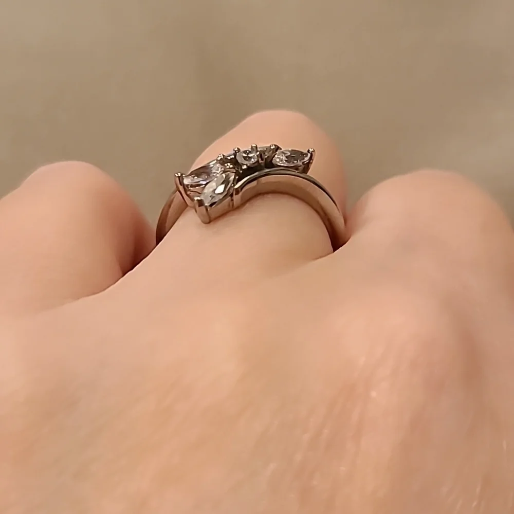 4 stones cubic zirconia stainless steel ring